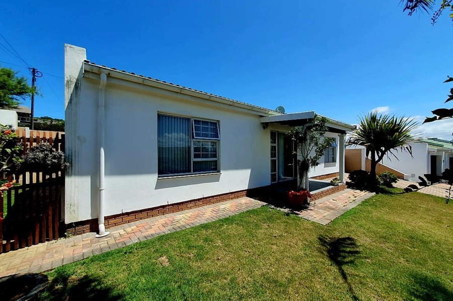 3 Bedroom Property for Sale in Fraaiuitsig Western Cape